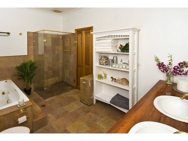 26 Pozieres Parade, Allambie Heights NSW 2100