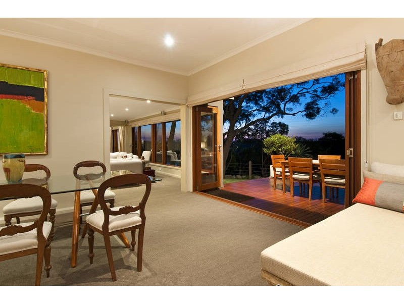 6 Boronia Lane, Seaforth NSW 2092