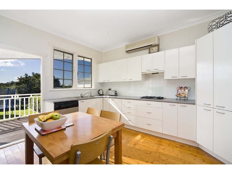 22 Quinlan Parade, Manly Vale NSW 2093