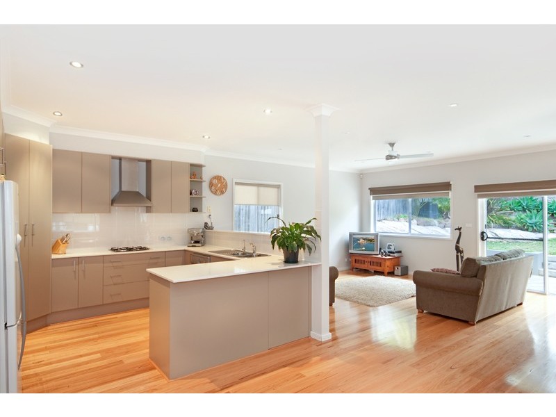 6 Pineview Avenue, Manly Vale NSW 2093