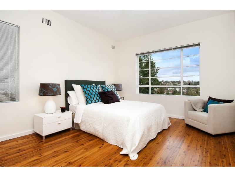 136 Queenscliff Road, Queenscliff NSW 2096