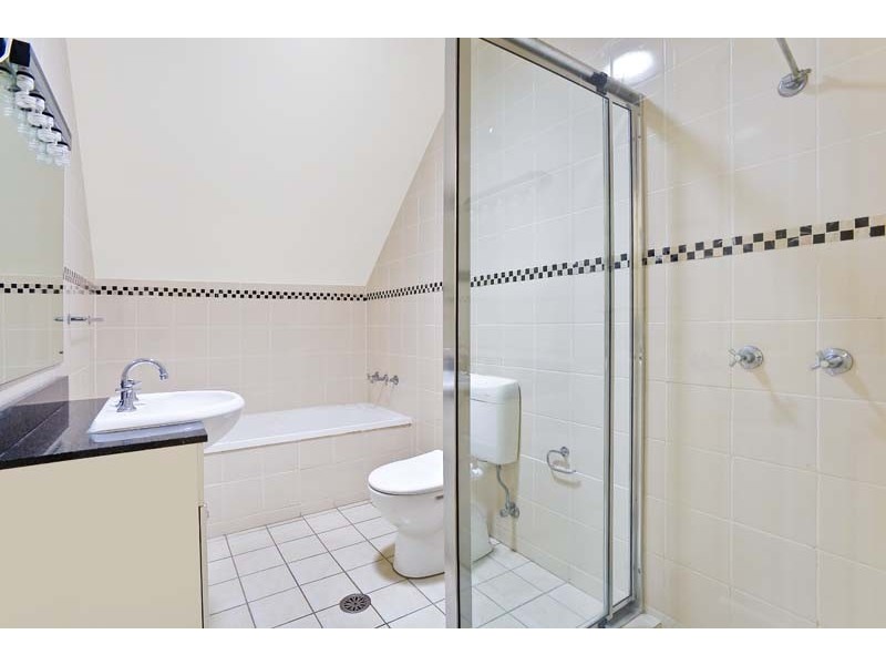 5/90 Macauley Street, Leichhardt NSW 2040