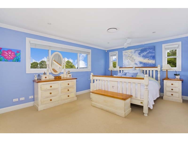 6 Calder Street, North Curl Curl NSW 2099