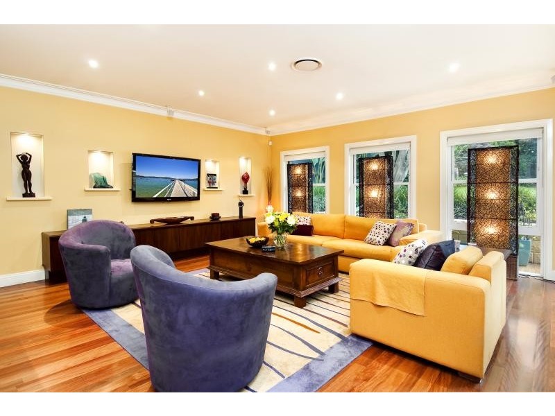 63 Fromelles Avenue, Seaforth NSW 2092