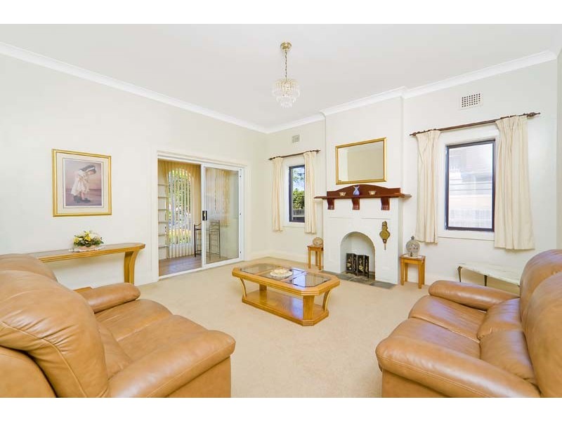 15 Woodbine Street, North Balgowlah NSW 2093