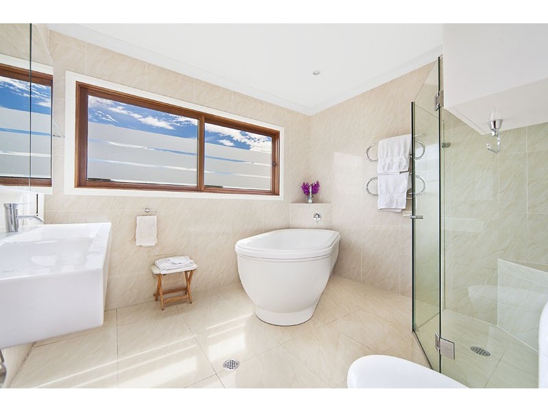 235 Sydney Road, Fairlight NSW 2094