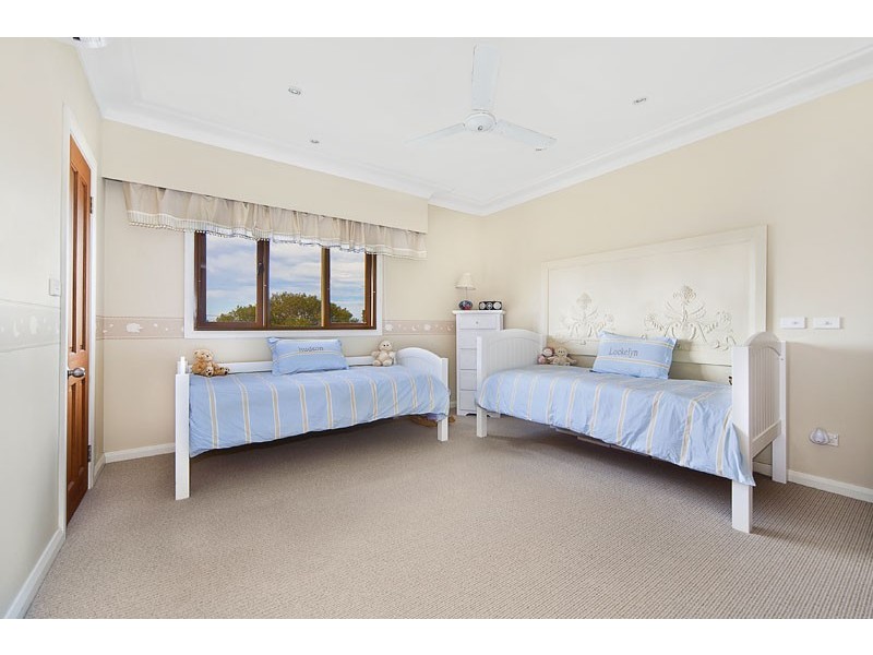 235 Sydney Road, Fairlight NSW 2094