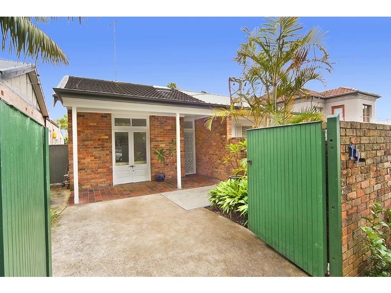 15 Bellevue Street, Fairlight NSW 2094