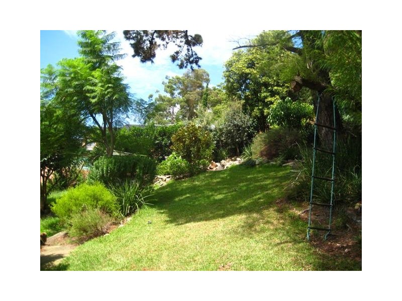 4 St Johns Close, Brookvale NSW 2100