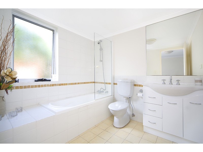 6/4 Campbell Parade, Manly Vale NSW 2093