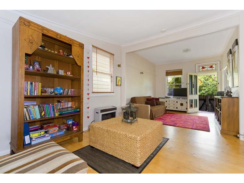 11 Griffiths Street, Fairlight NSW 2094