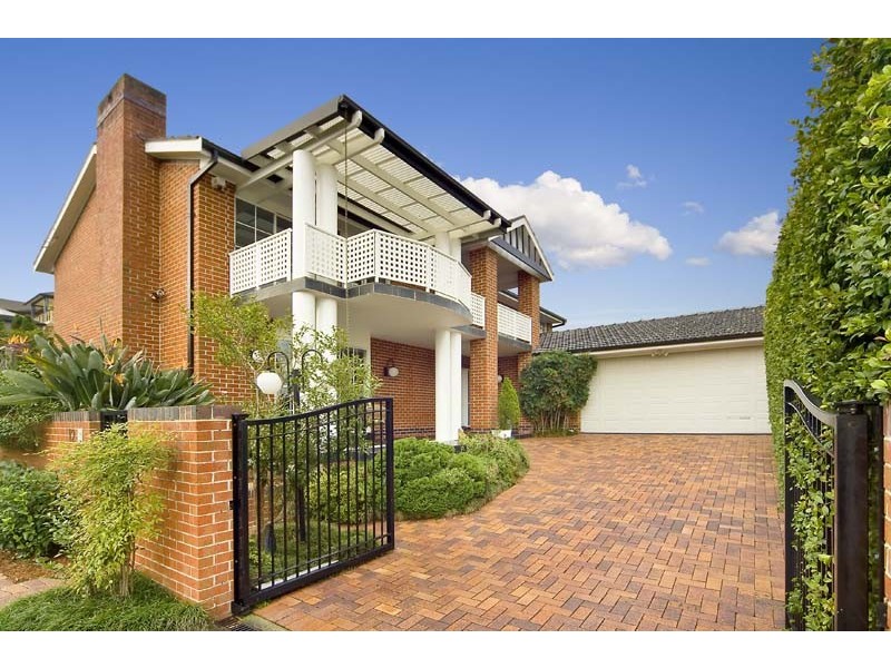 12 Aden Street, Seaforth NSW 2092