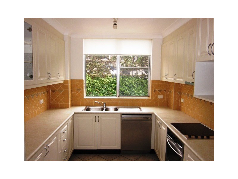 1B/28 Woods Pde, Fairlight NSW 2094