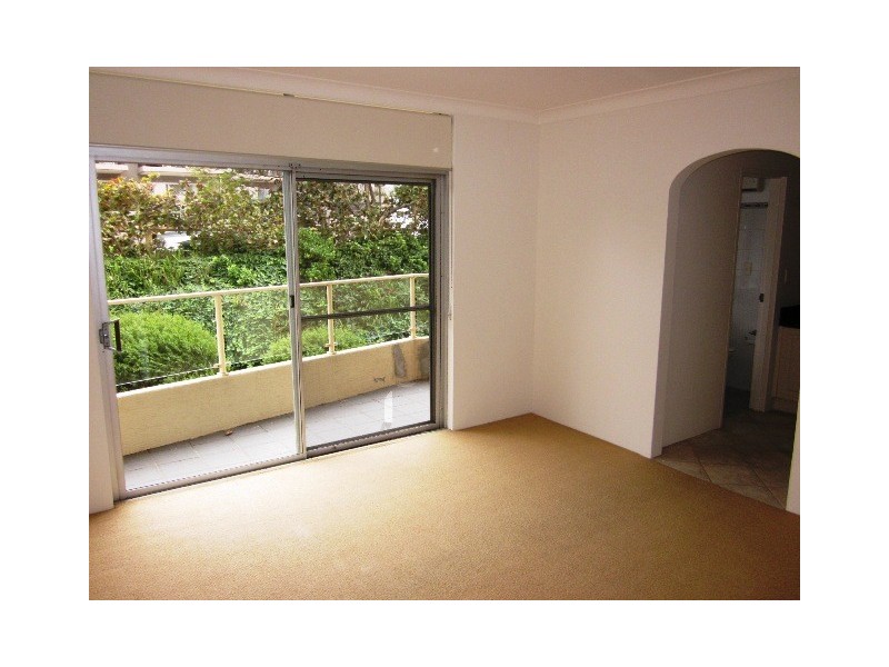 1B/28 Woods Pde, Fairlight NSW 2094