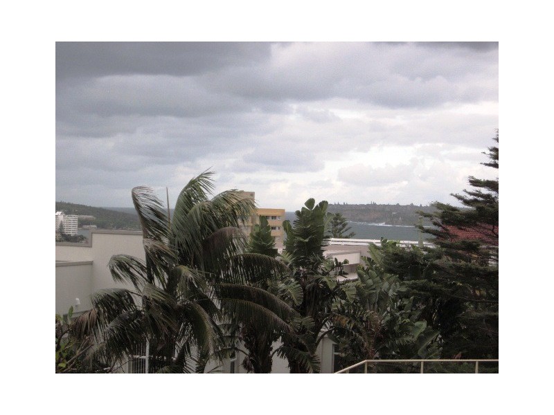 1B/28 Woods Pde, Fairlight NSW 2094