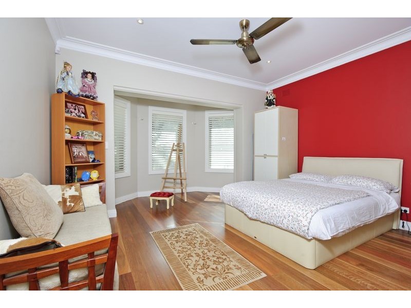 24 Richmond Road, Seaforth NSW 2092