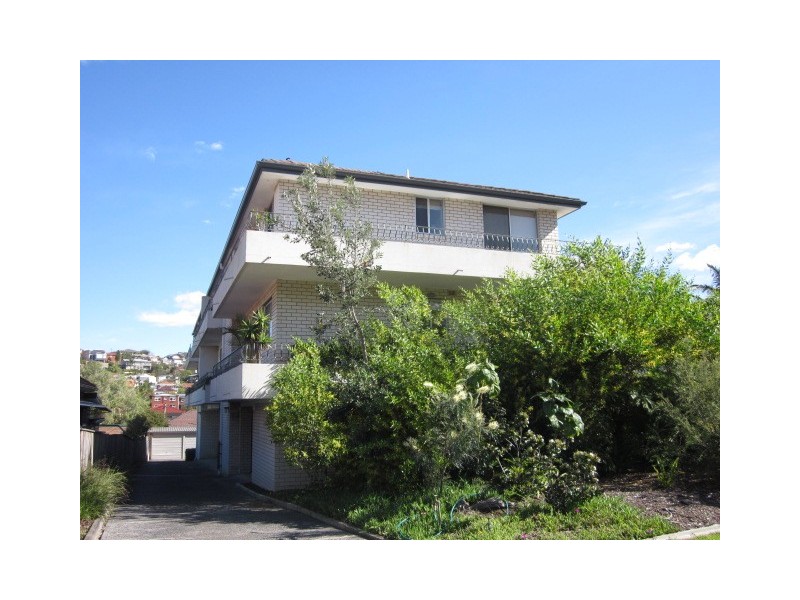 4/15 Oceanview Road, Freshwater NSW 2096