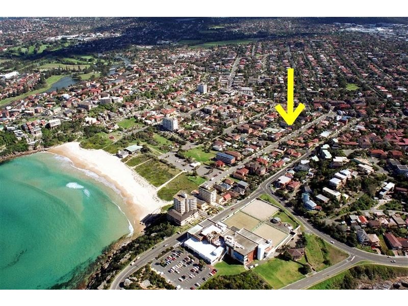 4/15 Oceanview Road, Freshwater NSW 2096