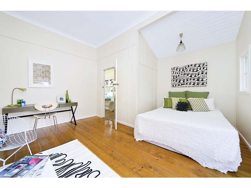 11 Charles Street, Freshwater NSW 2096