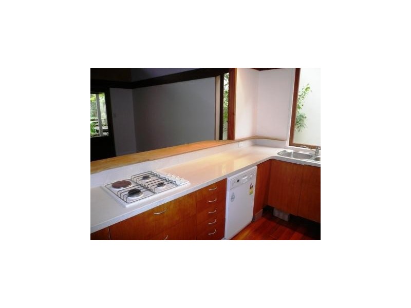 33  Kangaroo Street, Manly NSW 2095