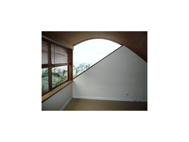 33  Kangaroo Street, Manly NSW 2095