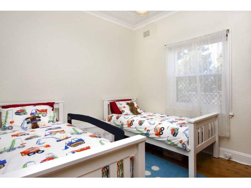 9 Ross Street, Seaforth NSW 2092