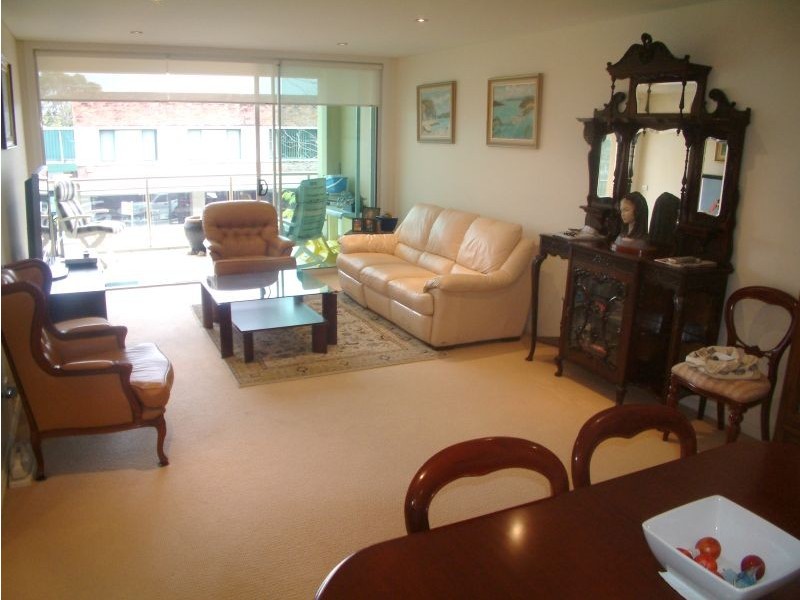 1/6-8  Lawrence Street, Freshwater NSW 2096