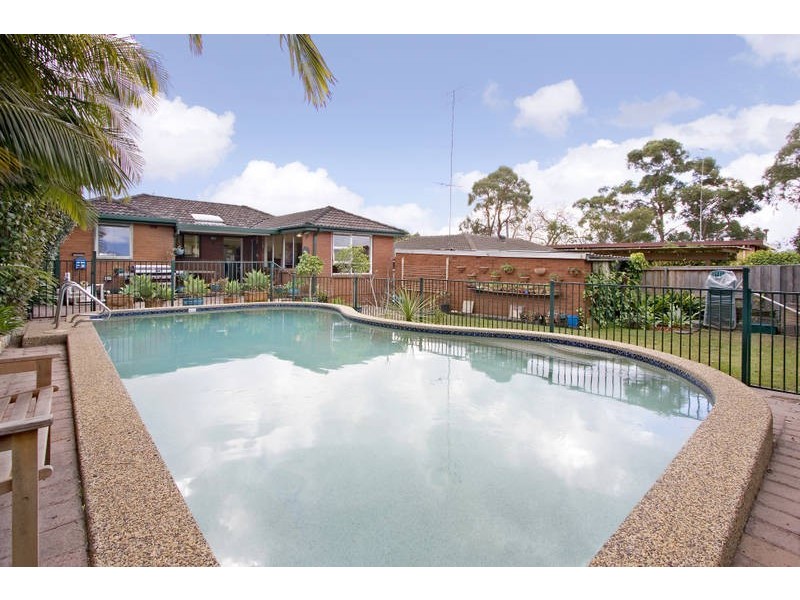 18  Sanananda AVenue, Allambie Heights NSW 2100