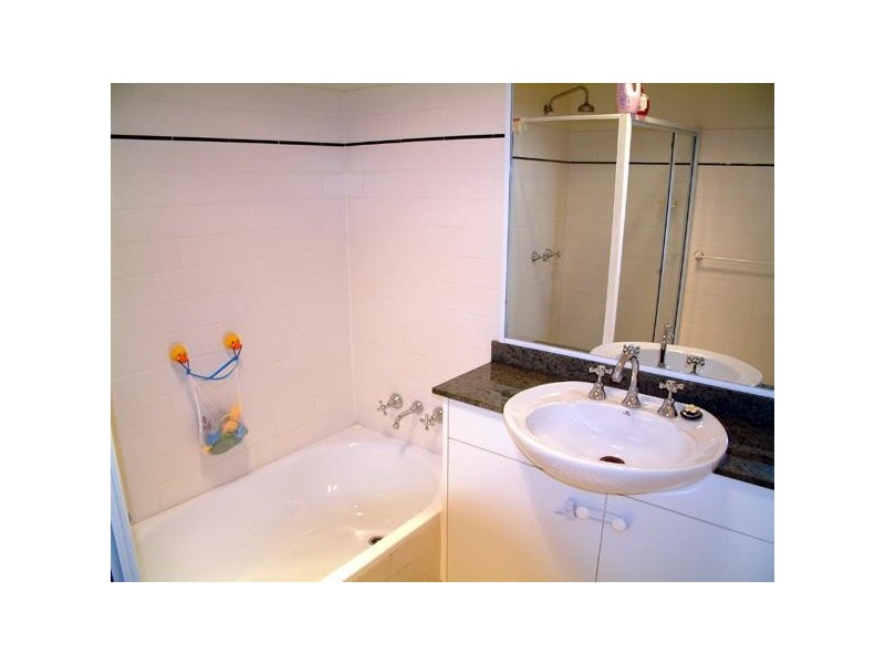 2/14  Clifford Ave, Fairlight NSW 2094