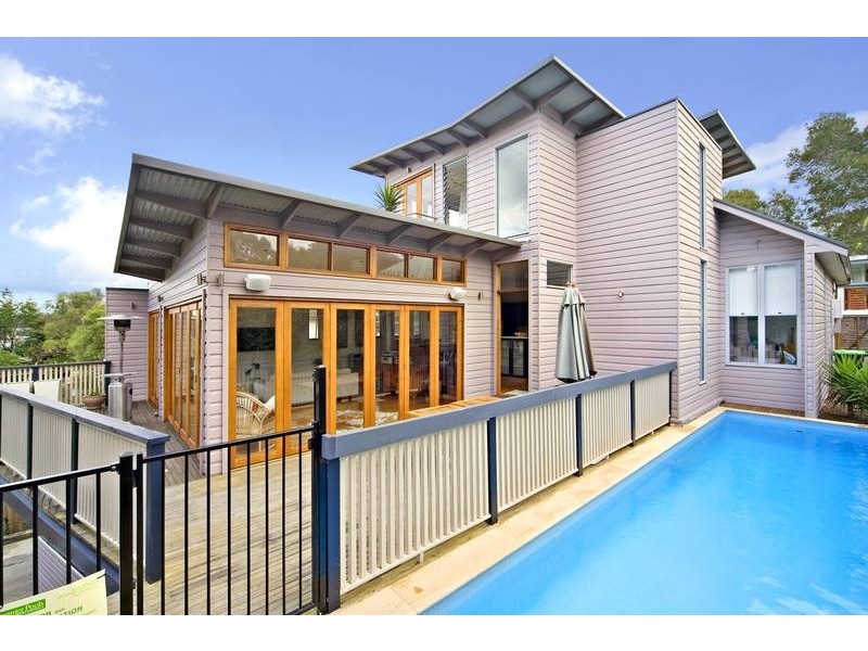 11 Playfair Road, North Curl Curl NSW 2099