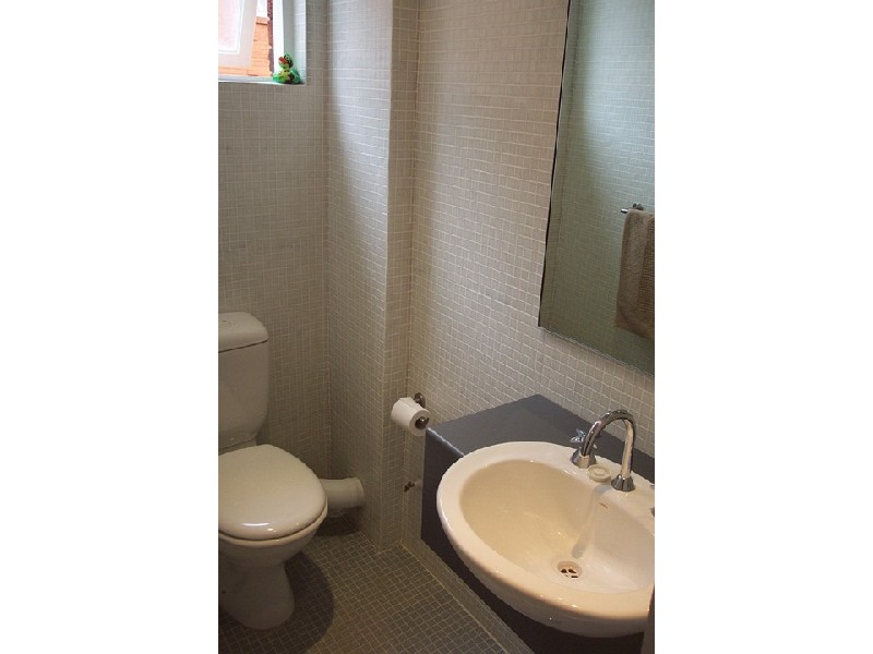 8/8  Campbell Parade, Manly Vale NSW 2093