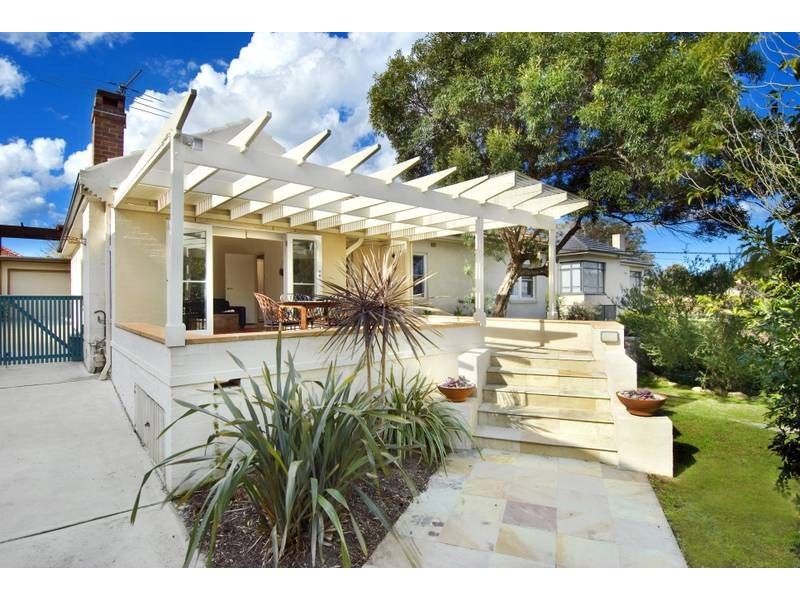 11 Castle Circuit, Seaforth NSW 2092