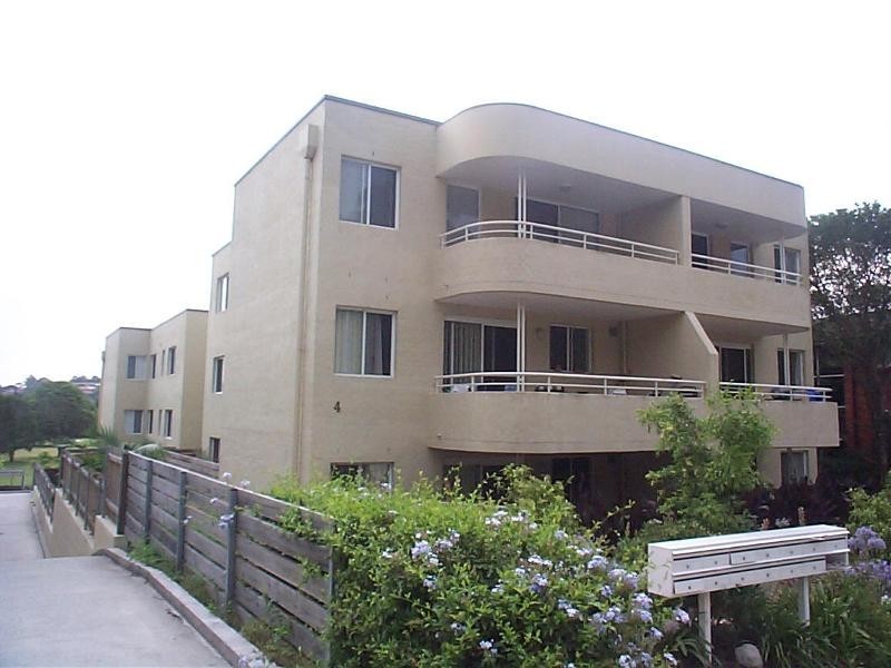 12/4  Campbell Parade, Manly Vale NSW 2093