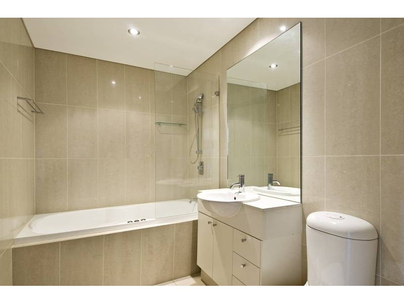 2/6-8  Lawrence Street, Freshwater NSW 2096