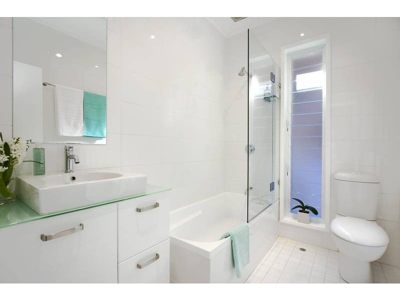 2/10  Nield Avenue, Balgowlah NSW 2093