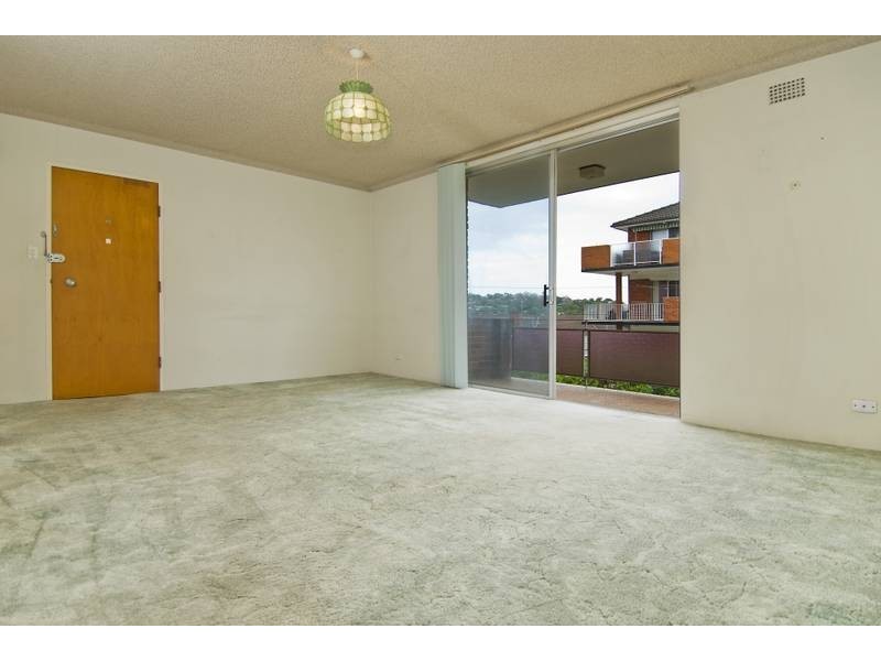 8/18  Campbell Parade, Manly Vale NSW 2093