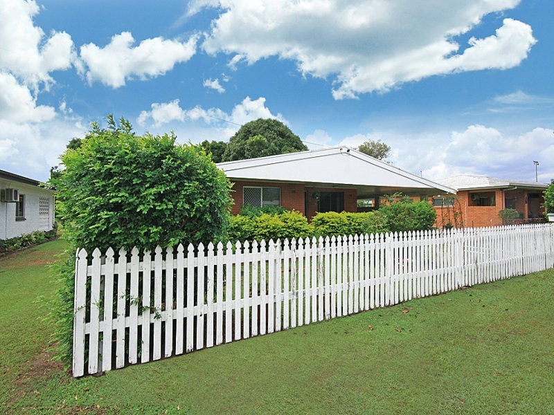 Westcourt QLD 4870
