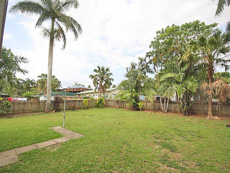 Bentley Park QLD 4869