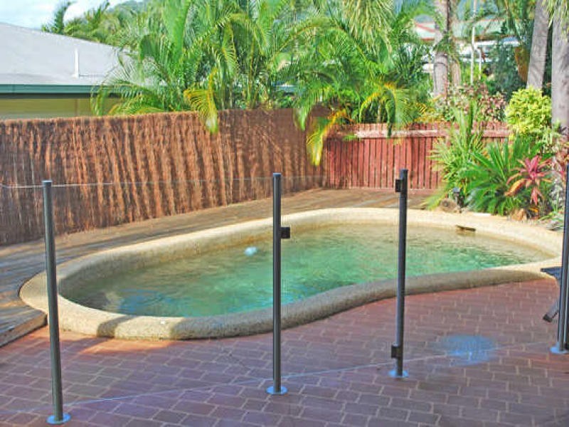 Bentley Park QLD 4869
