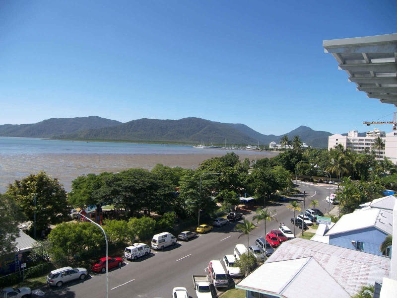 Cairns City QLD 4870