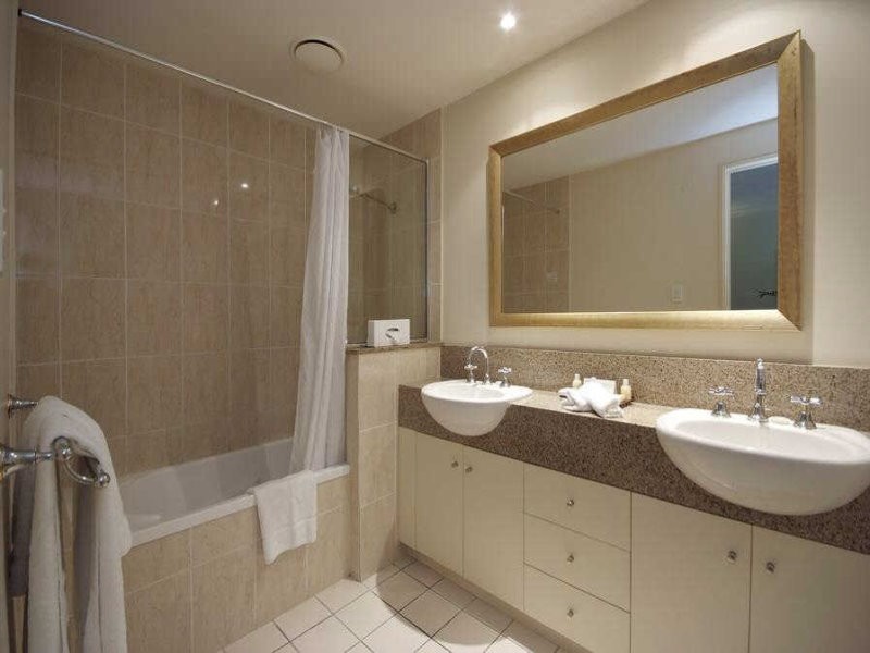 Cairns North QLD 4870