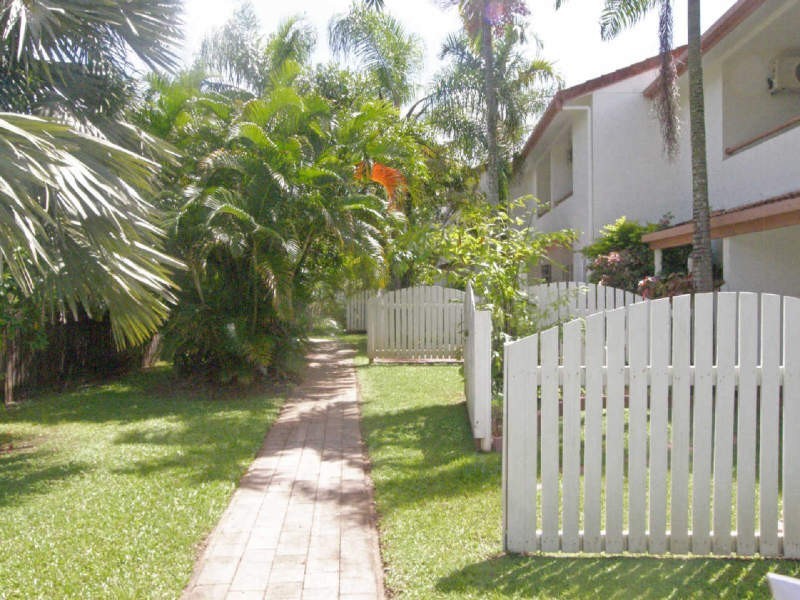 Manoora QLD 4870