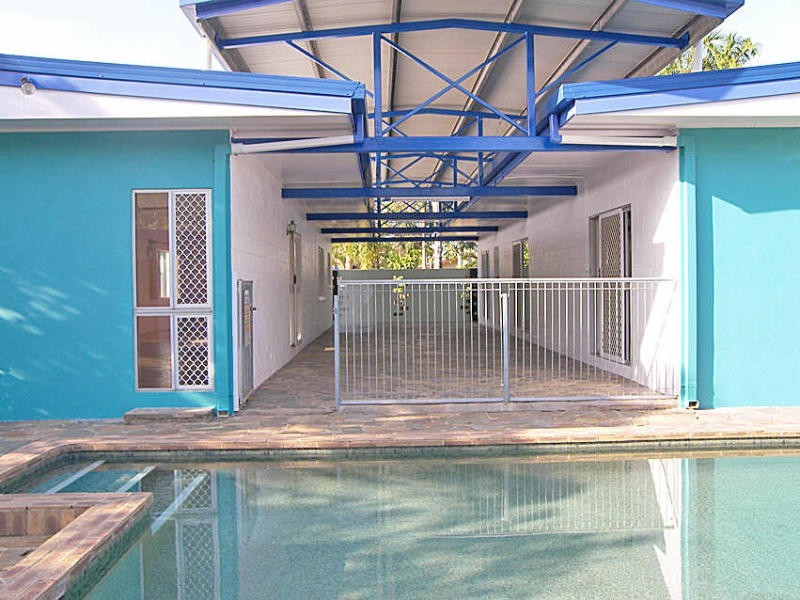 Yorkeys Knob QLD 4878