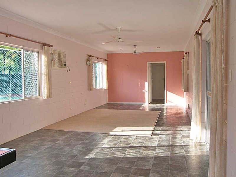 Yorkeys Knob QLD 4878