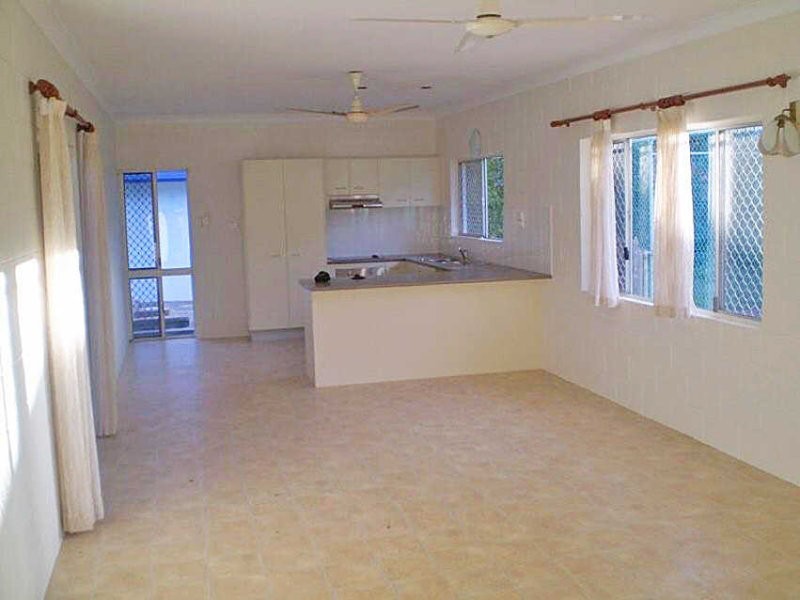 Yorkeys Knob QLD 4878