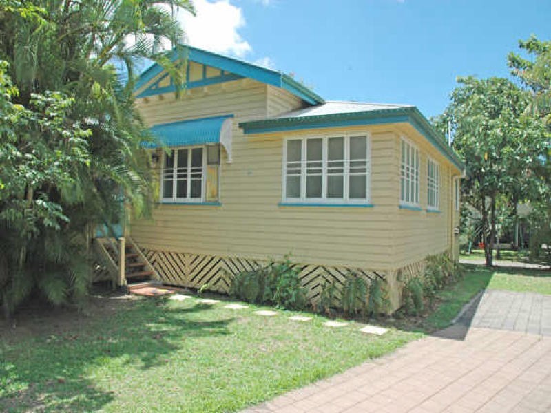 Mooroobool QLD 4870