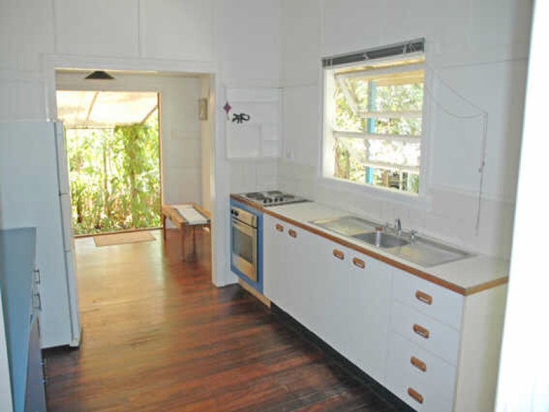 Mooroobool QLD 4870