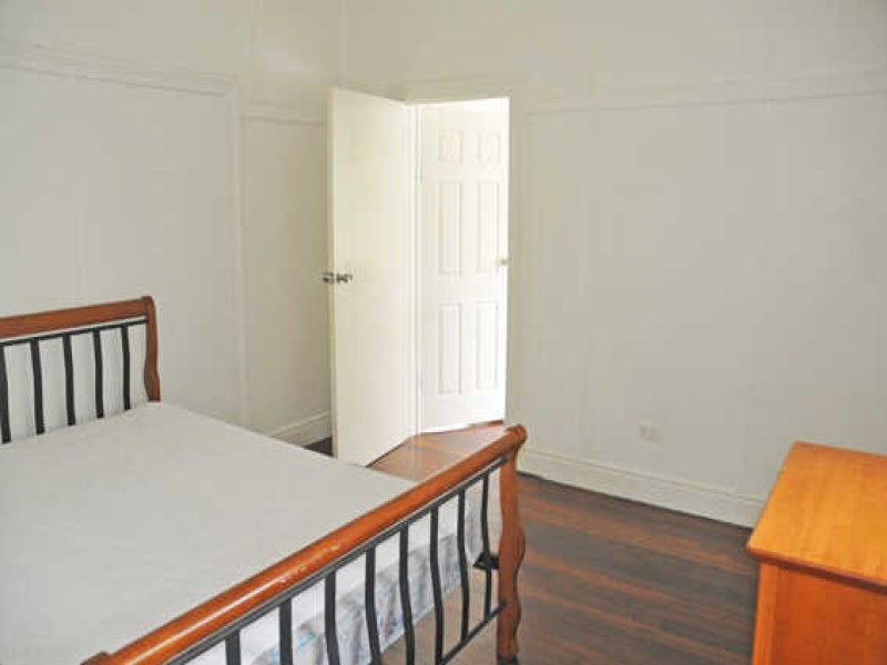 Mooroobool QLD 4870