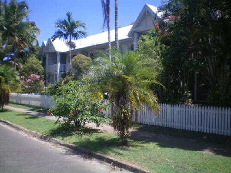 Westcourt QLD 4870