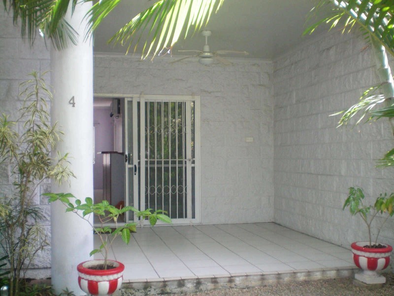 Westcourt QLD 4870
